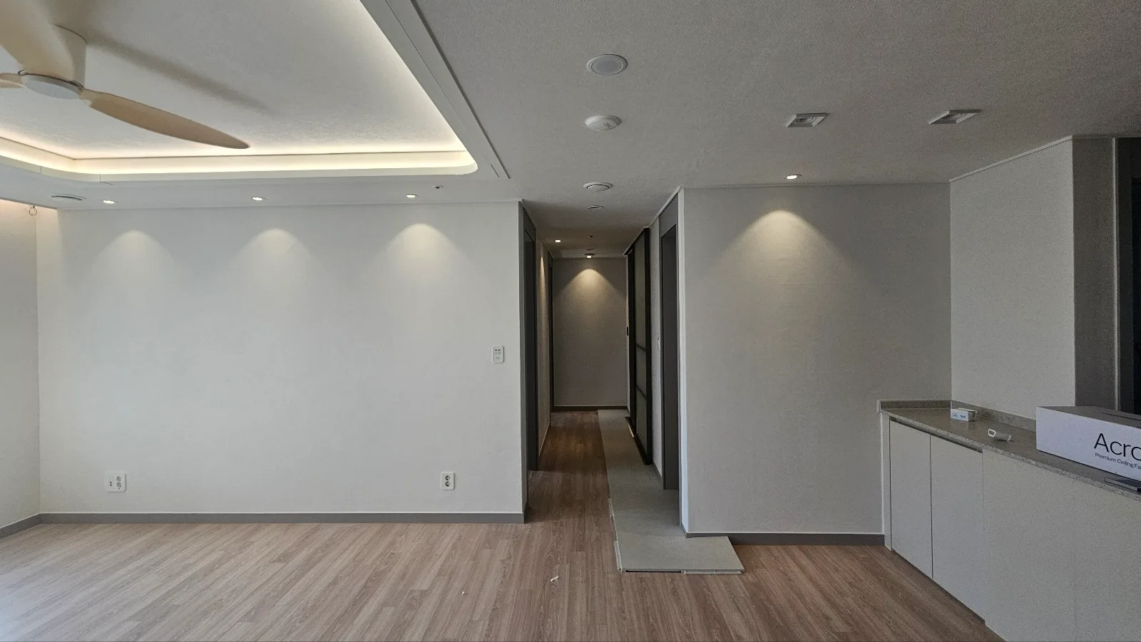 울산 더샵 번영로센트로 간접조명 시공